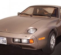 Tom Cruise driven Porsche 928 from Risky Business movie to hit the block