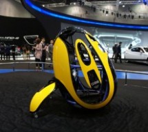 E4U – Hyundai’s single seat egg-shaped, wheel-less car