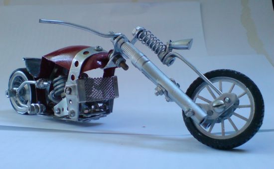 Scale souvenir motorbike models 10
