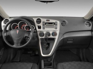 2010-pontiac-vibe-4-door-hb-fwd-w-1sa-dashboard_100246107_m