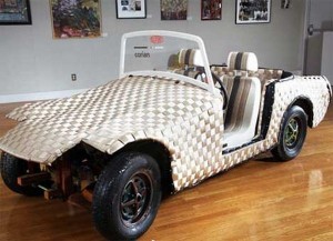 recycled-materials-art-car