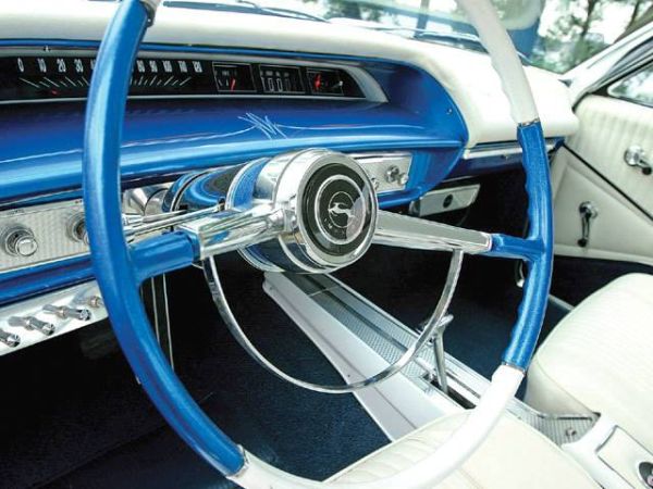 lowrider-interior-2