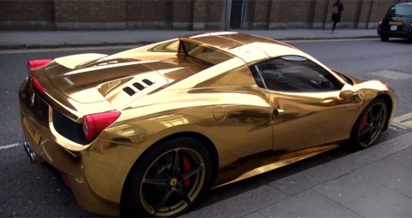 Gold Ferrari 458 Spider