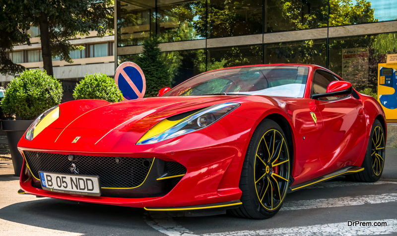 Ferrari-812-Superfast