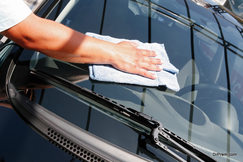 Cleaning the car exterior